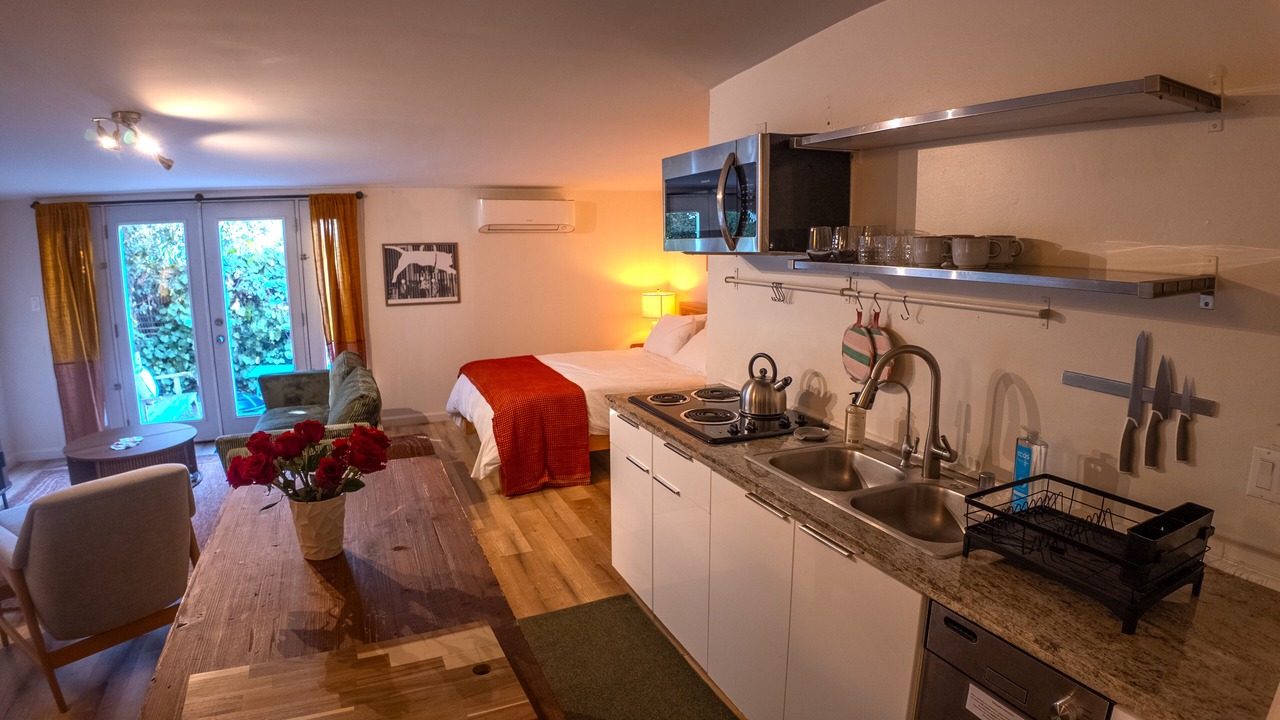 Photo of Kitchen in East Hollywood