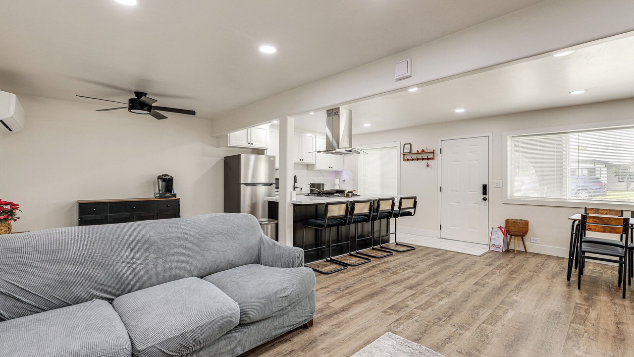 Photo of Livingroom in Tulare