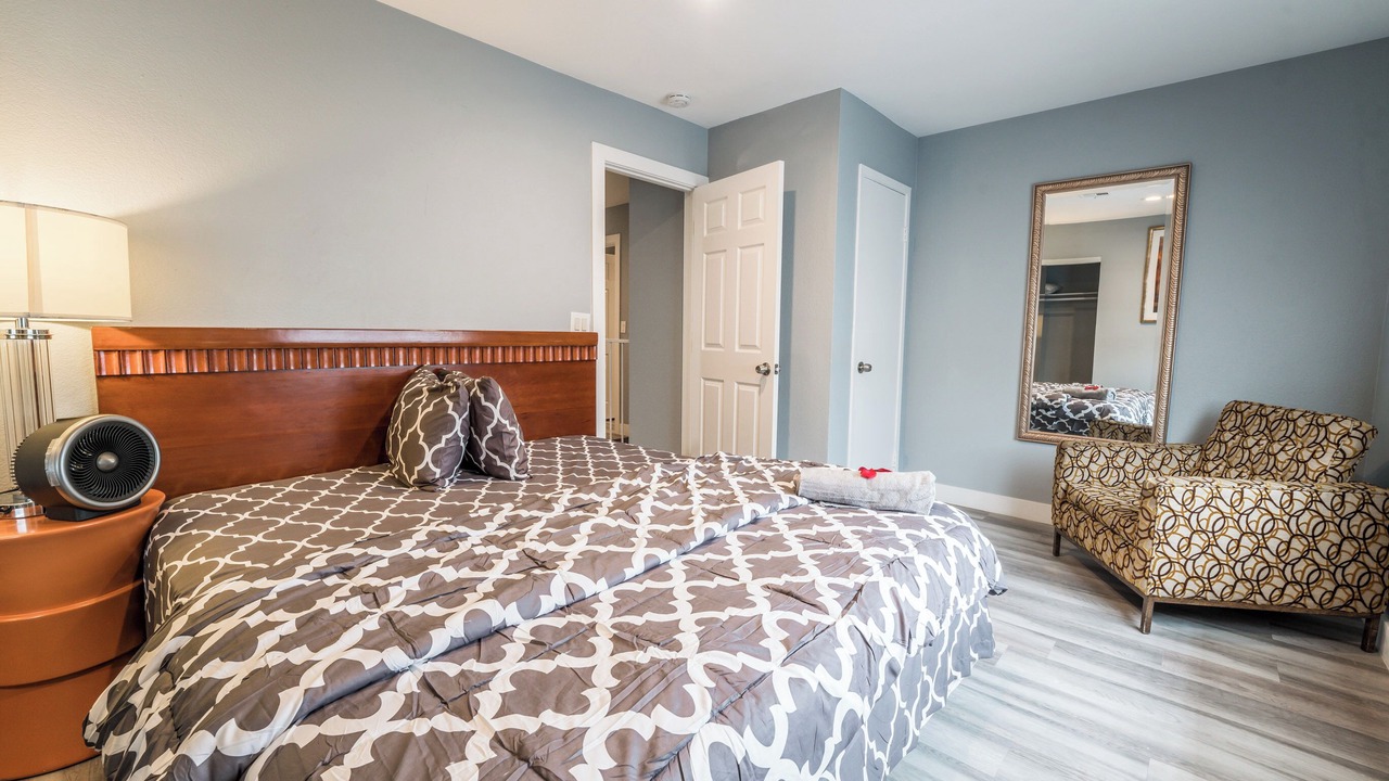Photo of Bedroom in Sunrise Manor
