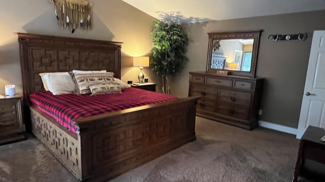 Photo of Bedroom in Agoura Hills
