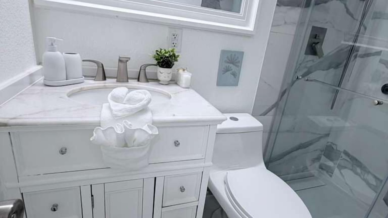 Photo of Bathroom in Gateway District
