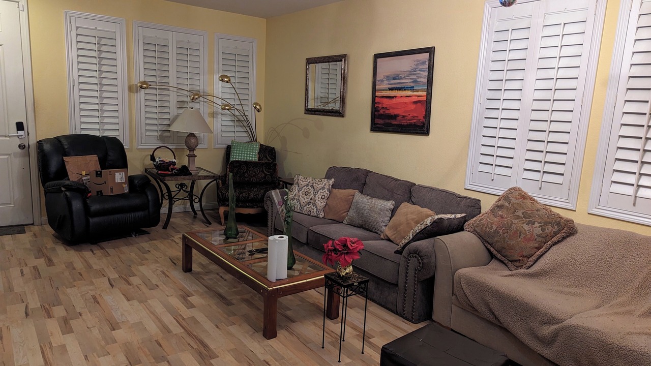 Photo of Livingroom in Spring Valley