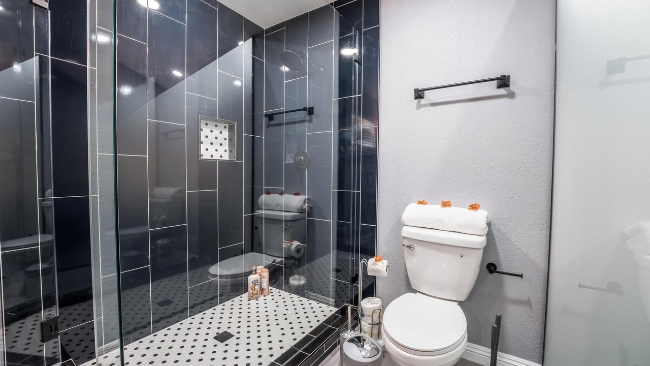 Photo of Bathroom in Paradise