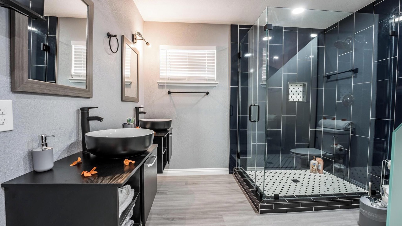 Photo of Bathroom in Paradise
