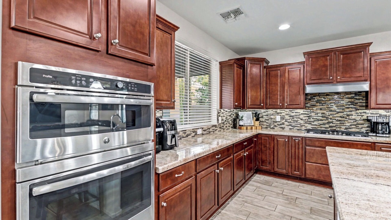 Photo of Kitchen in Greer Ranch North