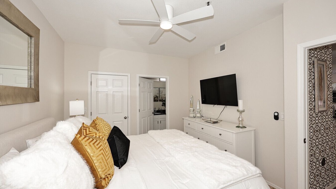 Photo of Bedroom in Central Scottsdale
