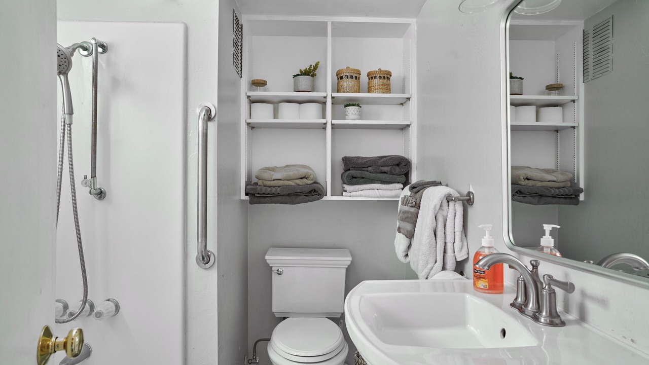 Photo of Bathroom in Whispering Forest