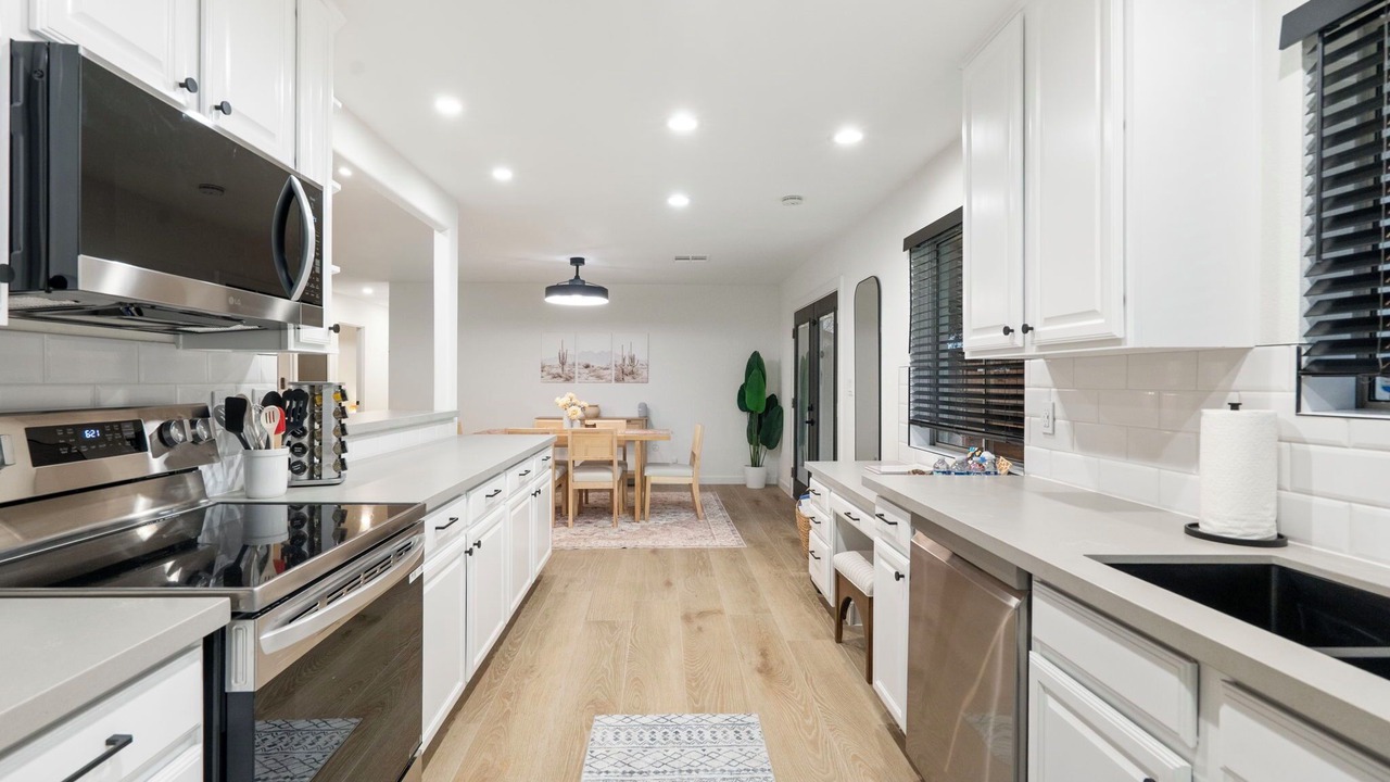 Photo of Kitchen in Melrose Paradise