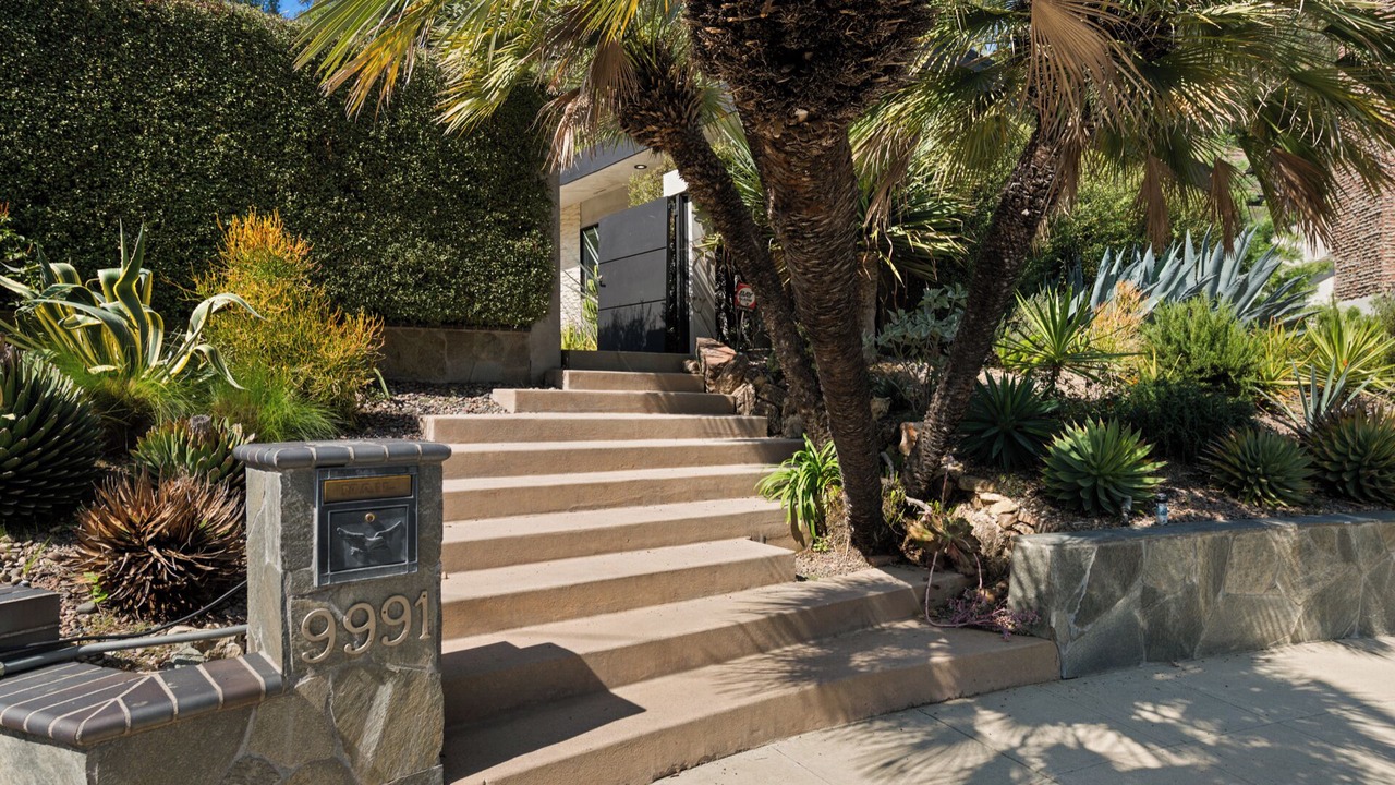 Photo of Outdoor in Beverly Glen