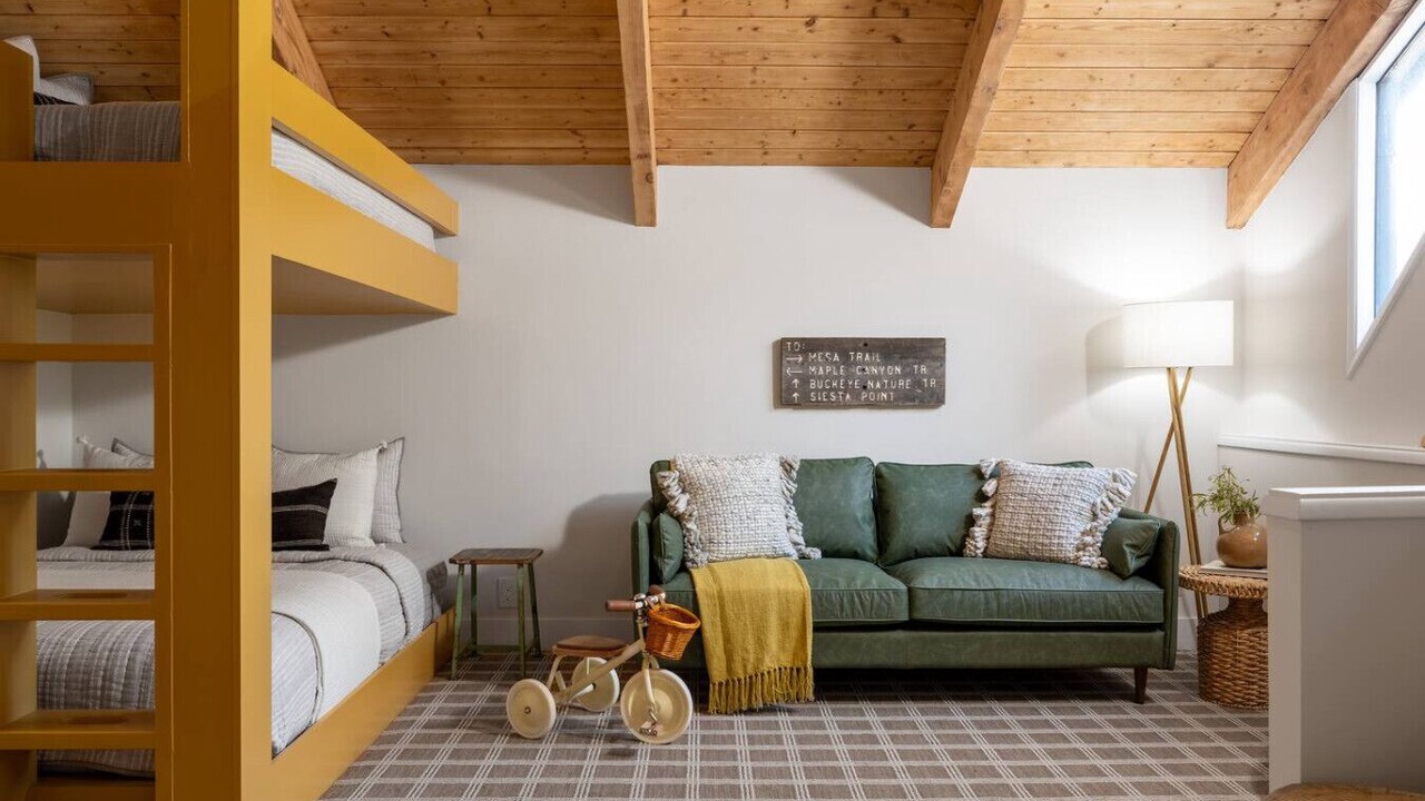 Photo of Bedroom in Arrowbear Lake