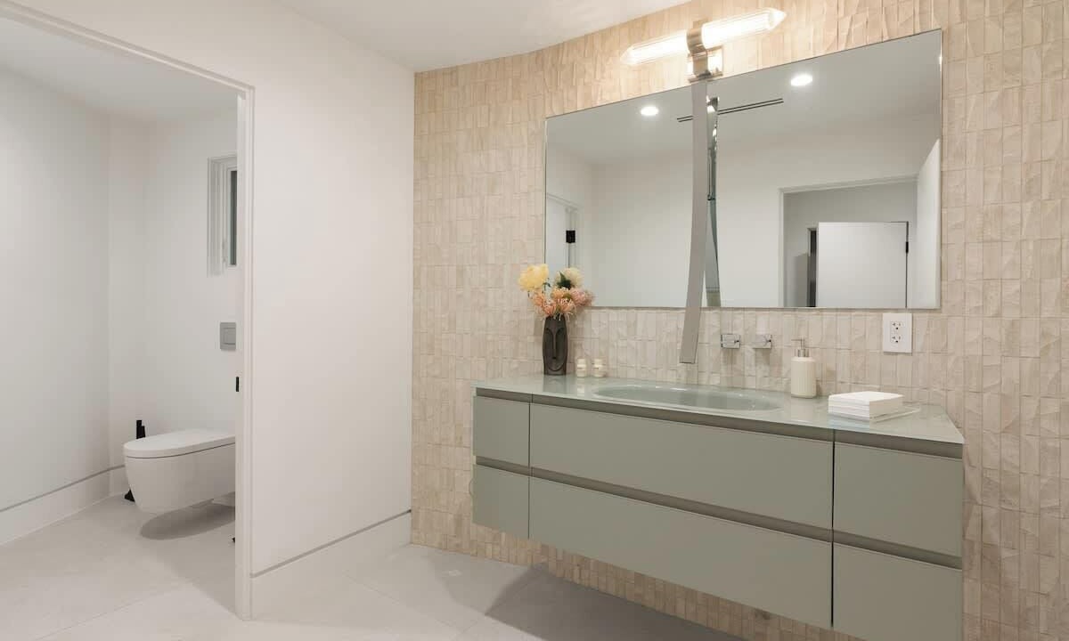 Photo of Bathroom in Brentwood