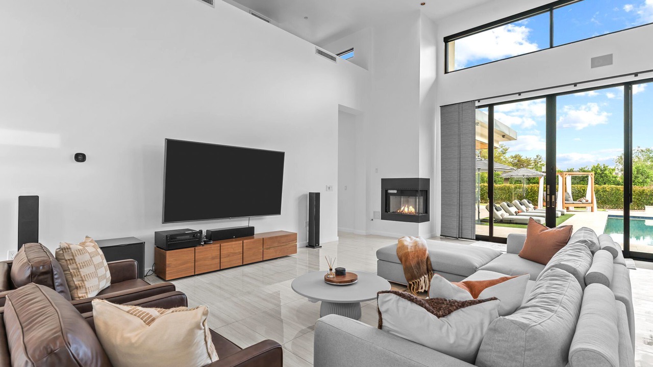 Photo of Livingroom in Shea North Estates