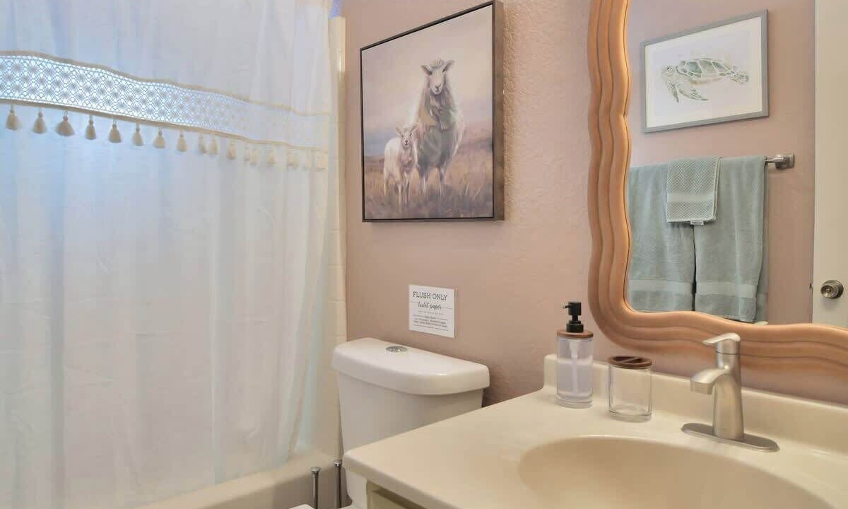 Photo of Bathroom in Cottonwood-Verde Village