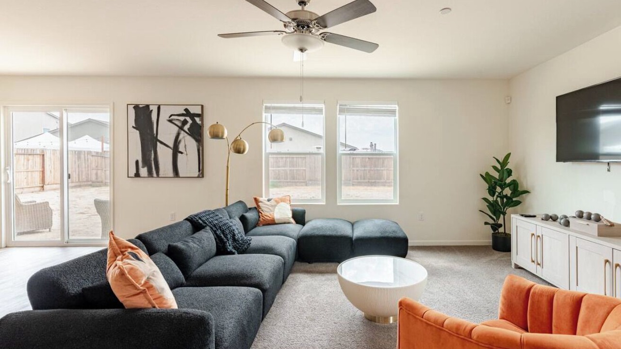 Photo of Livingroom in Pumpkin Center