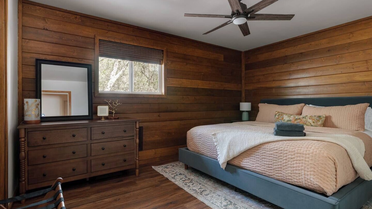 Photo of Bedroom in Strawberry
