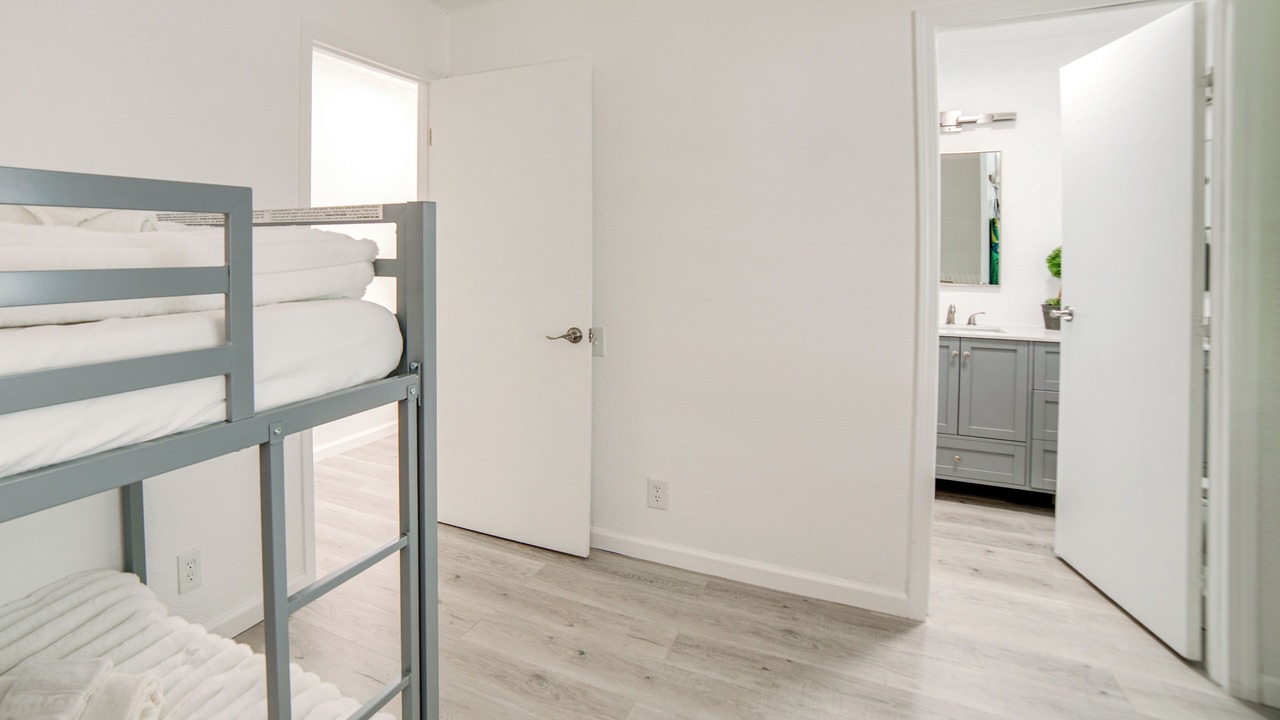 Photo of Bedroom in North Lakeport