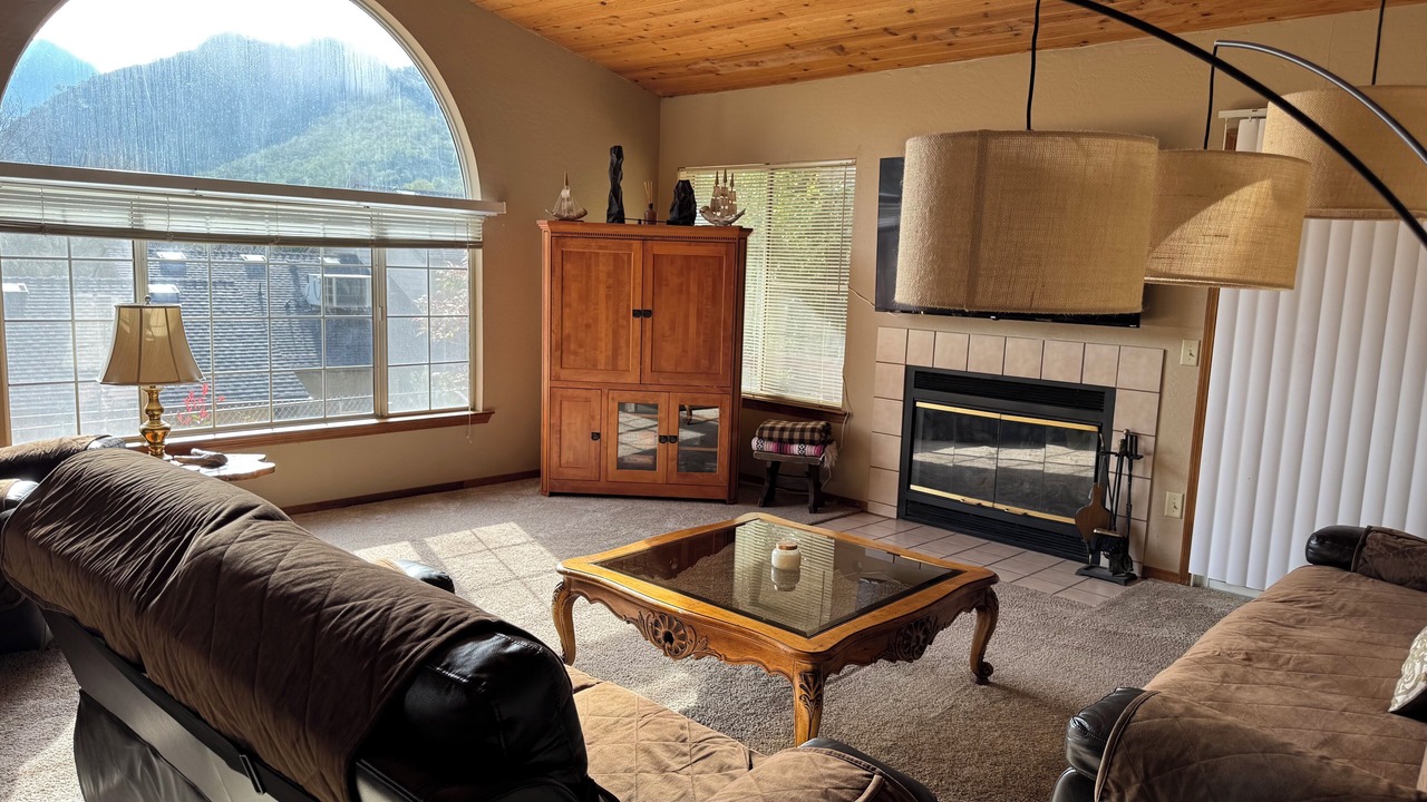 Photo of Livingroom in Three Rivers