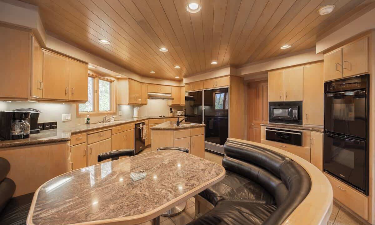 Photo of Kitchen in Evergreen Estates