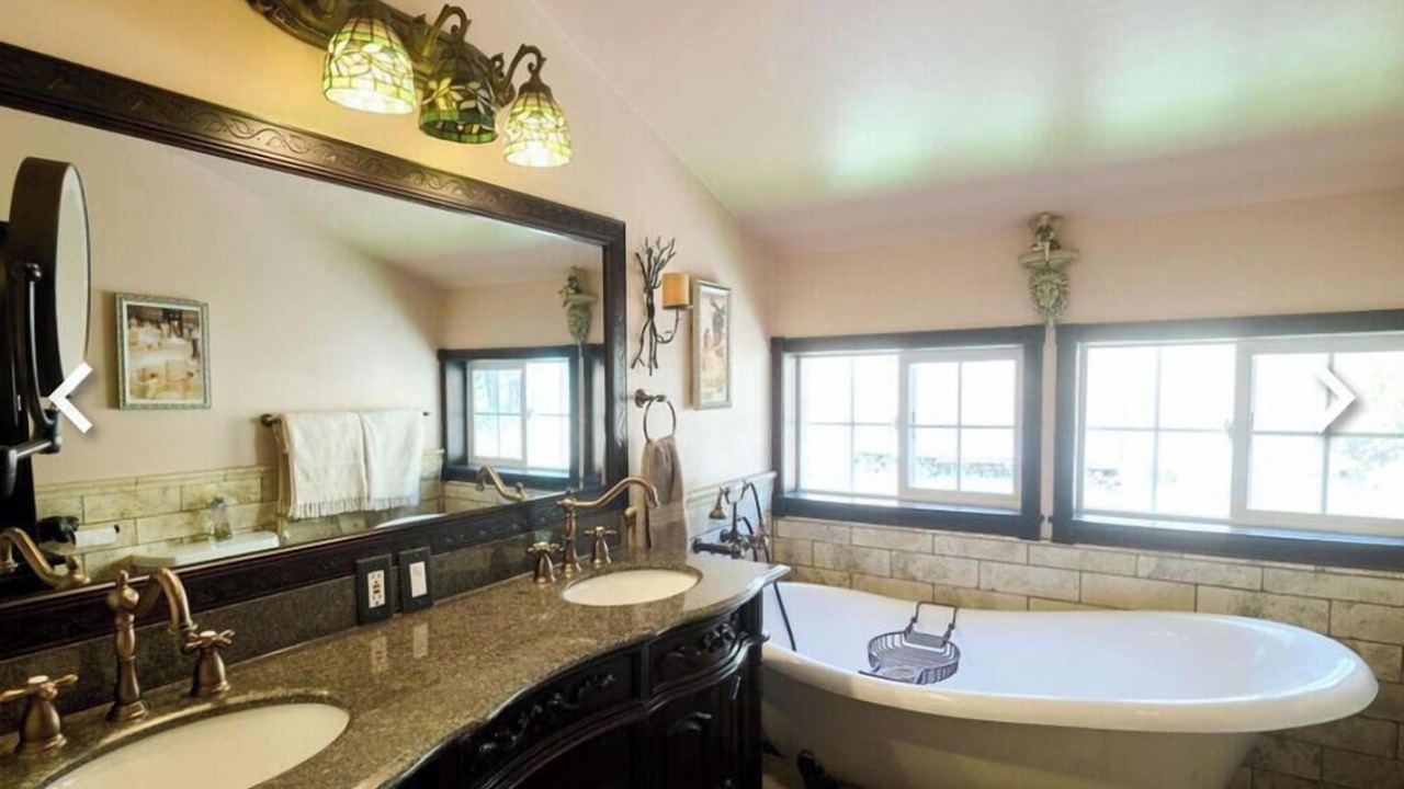 Photo of Bathroom in Redwood Valley