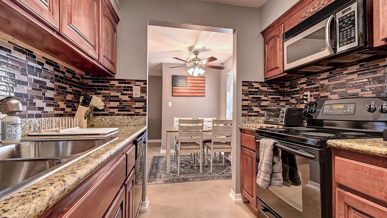 Photo of Kitchen in Entertainment District