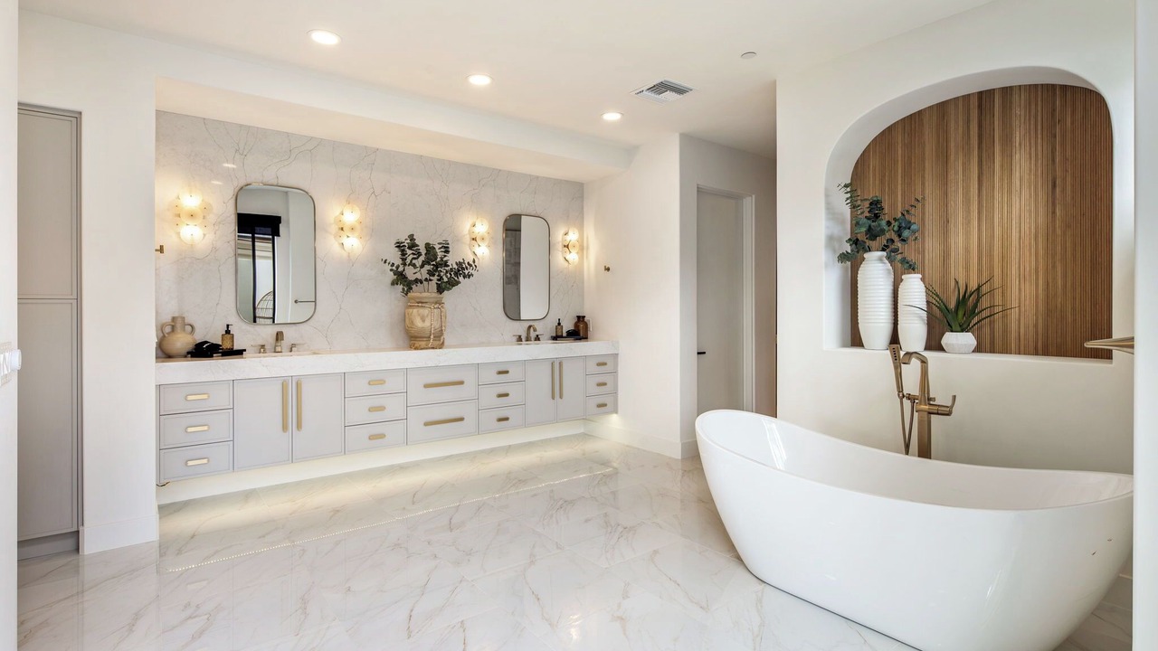 Photo of Bathroom in La Tierra Estates