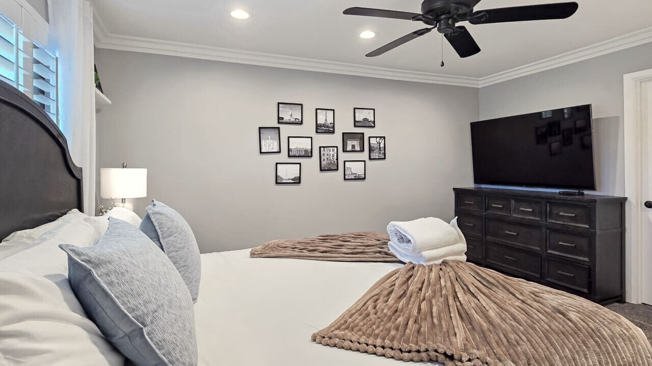 Photo of Bedroom in Spring Valley