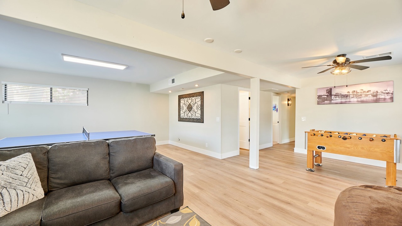 Photo of Livingroom in East Mesa