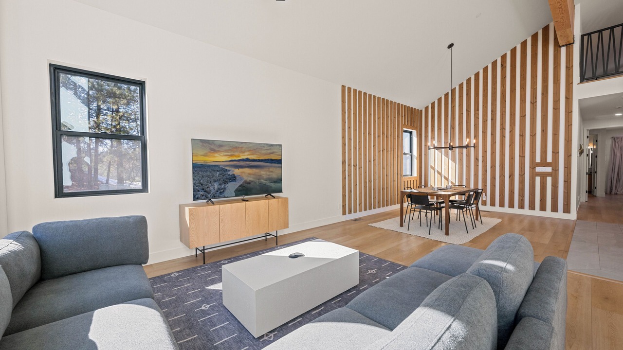Photo of Livingroom in Big Bear Lake