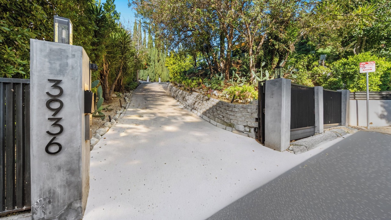 Photo of Outdoor in Studio City