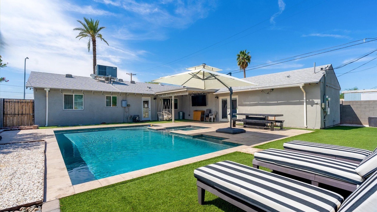 Photo of Outdoor in Cox Heights
