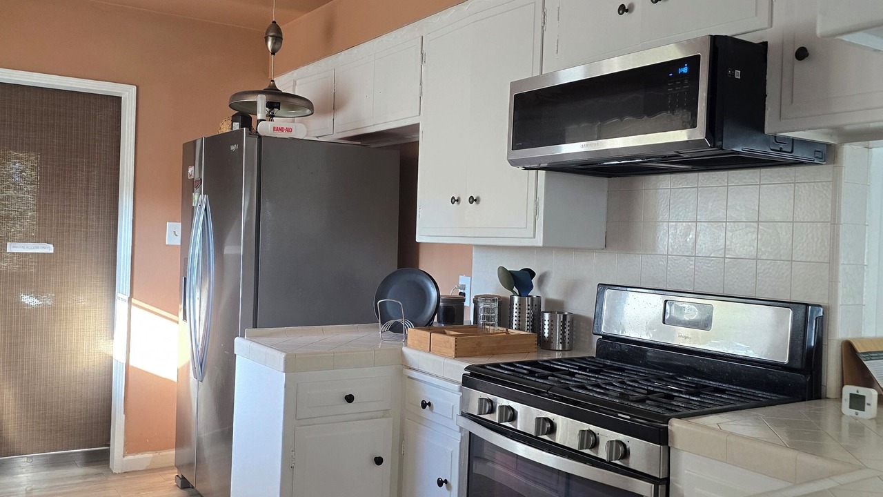 Photo of Kitchen in Oleander - Sunset
