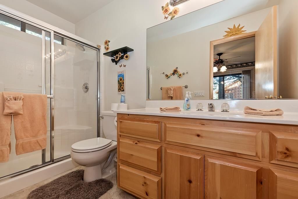 Photo of Bathroom in Upper Moonridge