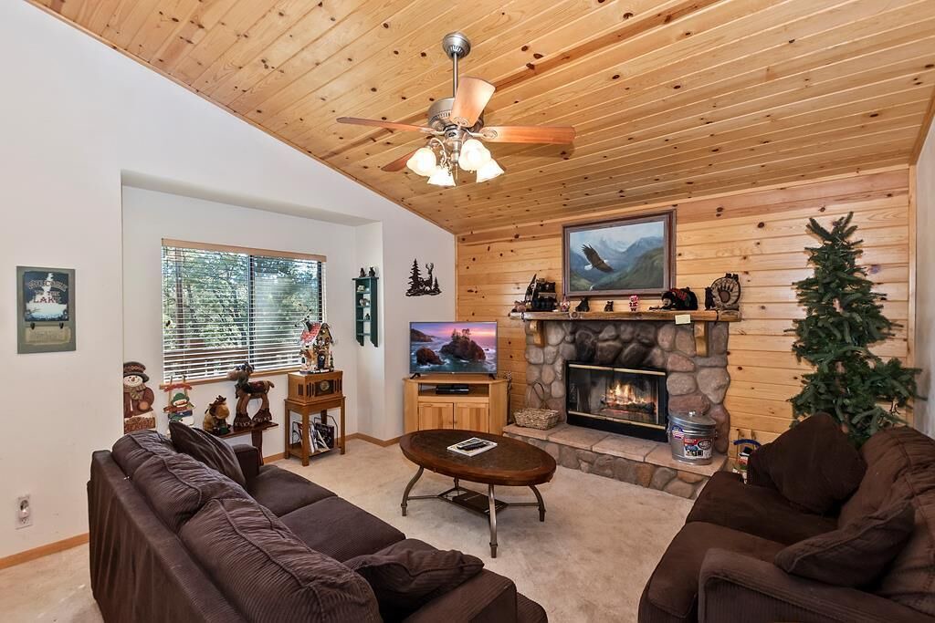 Photo of Bedroom in Upper Moonridge