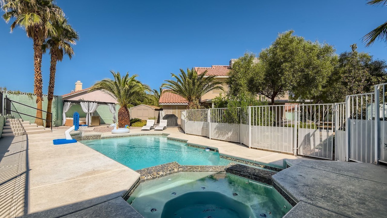 Photo of Outdoor in Canyon Gate
