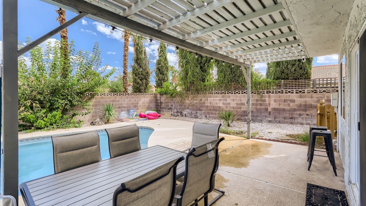 Photo of Outdoor in Spring Valley