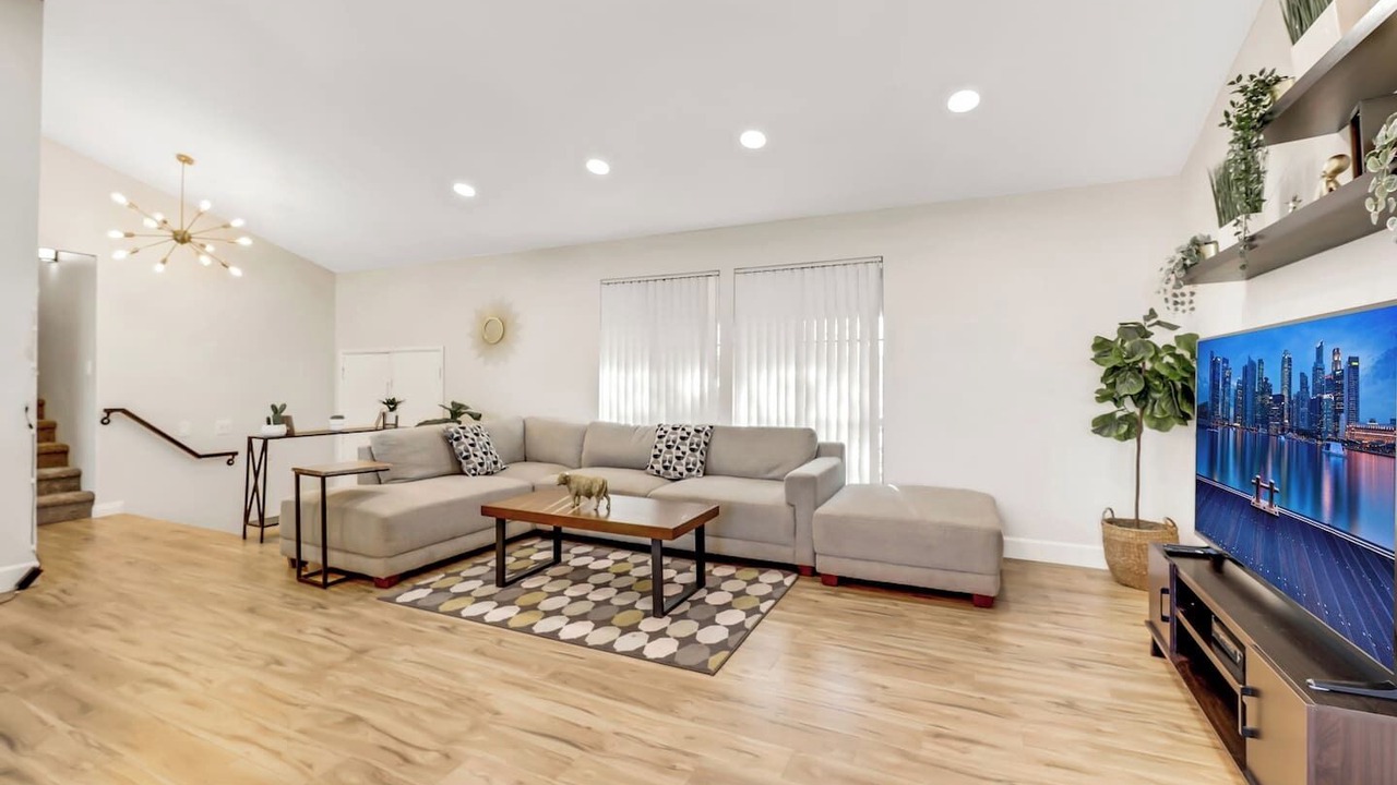 Photo of Livingroom in Spring Valley