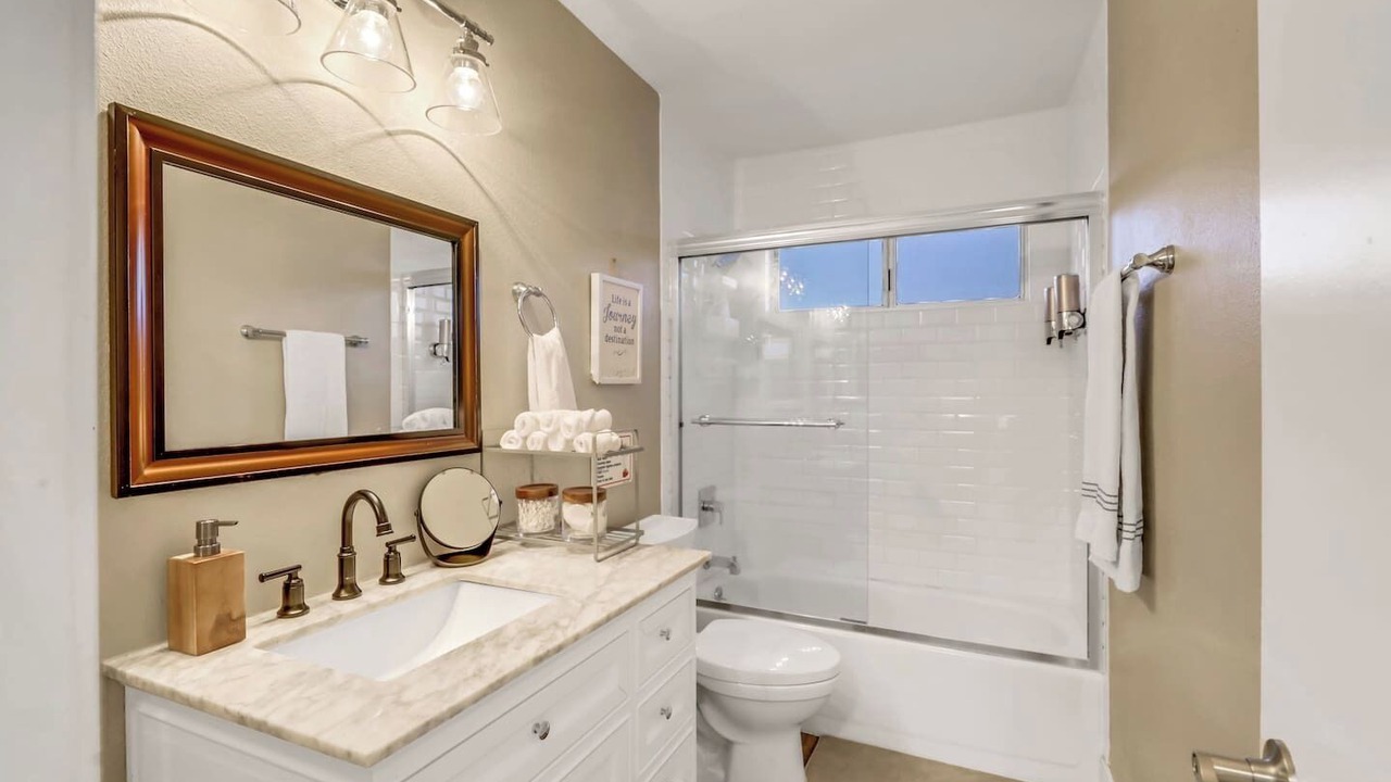 Photo of Bathroom in Chinatown