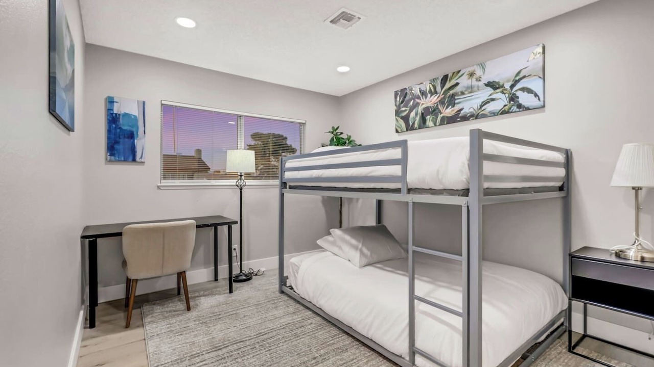 Photo of Bedroom in Chinatown