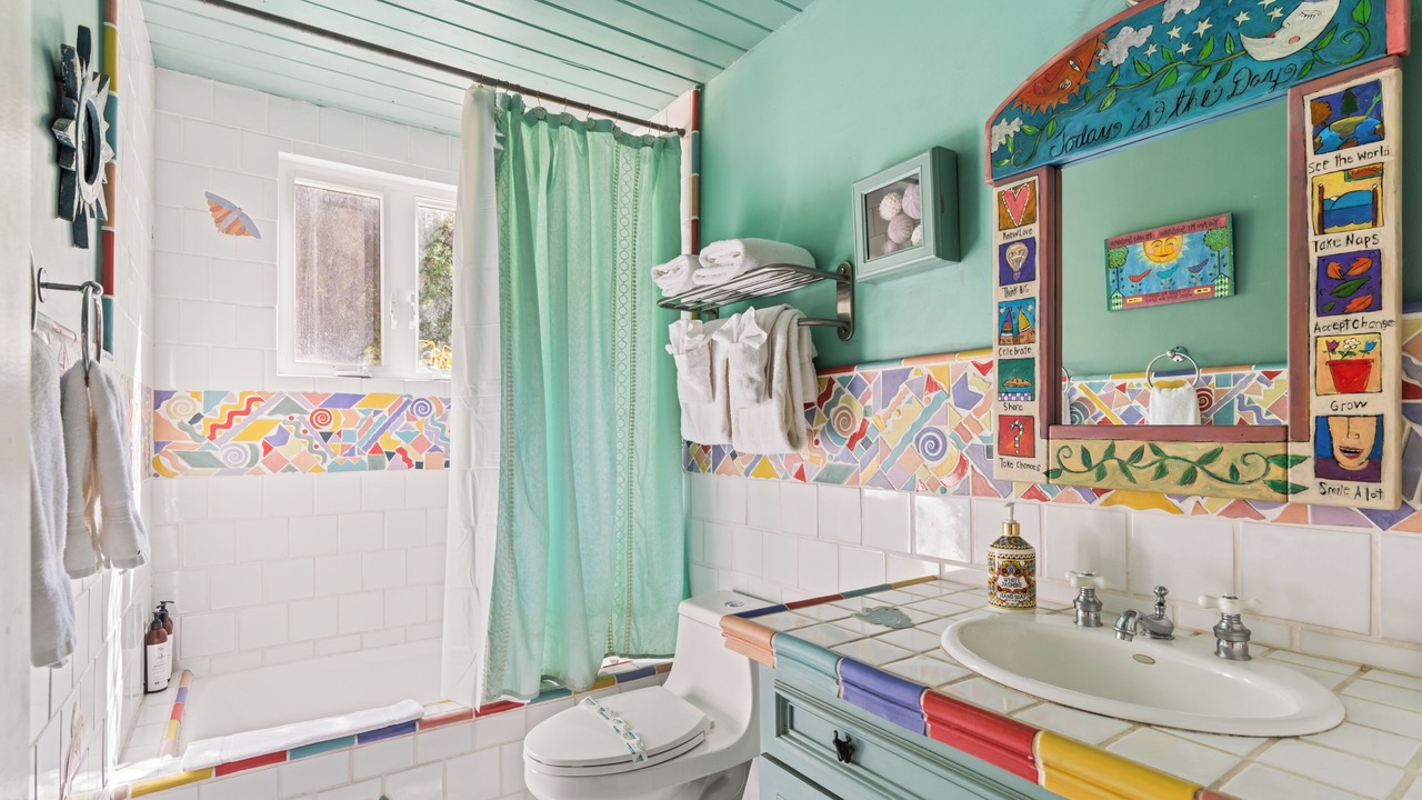 Photo of Bathroom in Calabasas