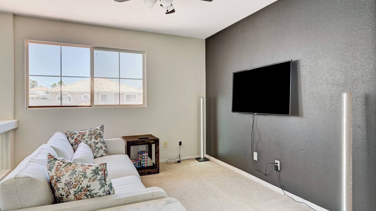 Photo of Livingroom in Silverado Ranch