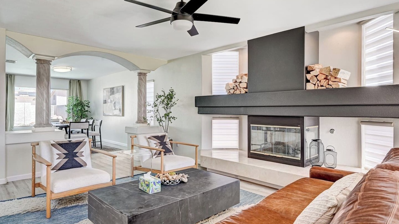 Photo of Livingroom in Silverado Ranch