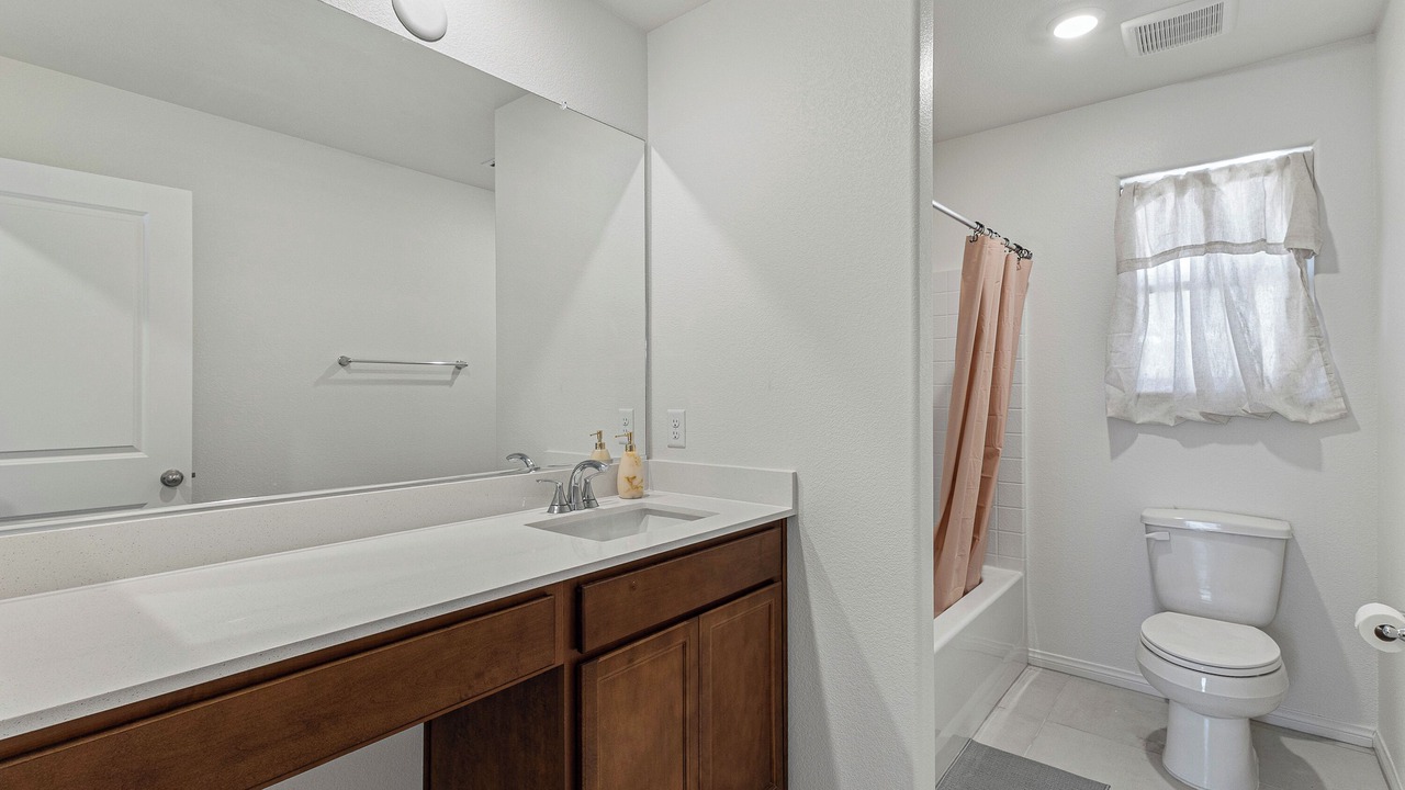 Photo of Bathroom in Rhodes Ranch