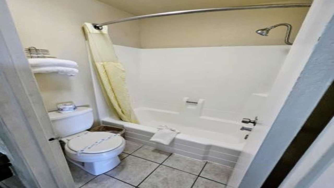 Photo of Bathroom in Ridgecrest
