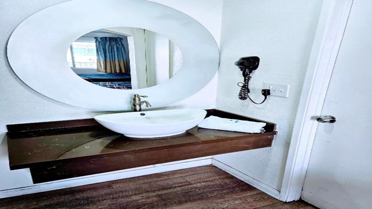 Photo of Bathroom in Ridgecrest