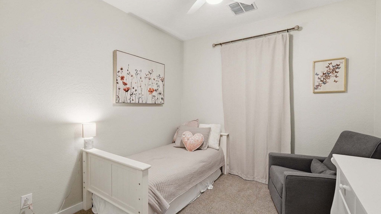 Photo of Bedroom in Gold Canyon
