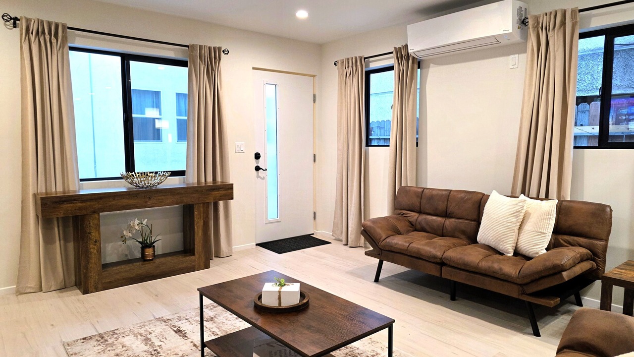 Photo of Livingroom in Beverly Hills
