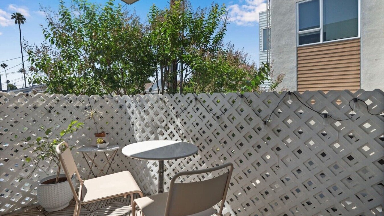 Photo of Outdoor in Hollywood