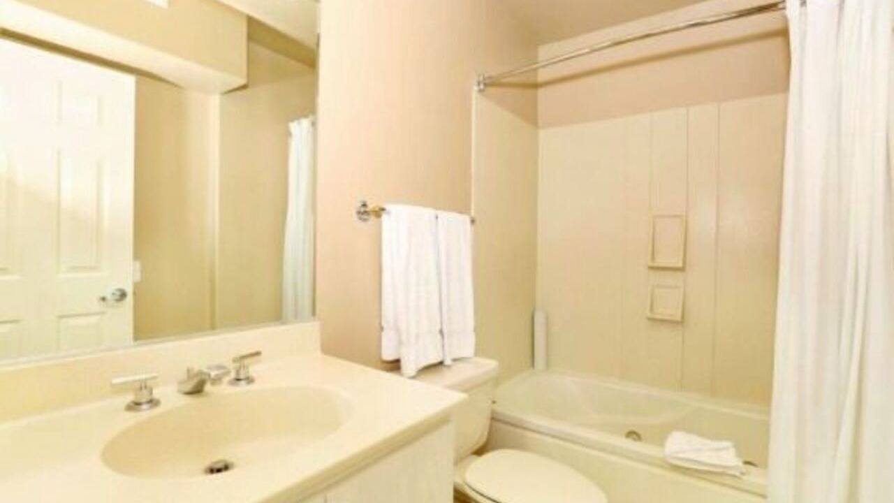 Photo of Bathroom in Canyon Corridor