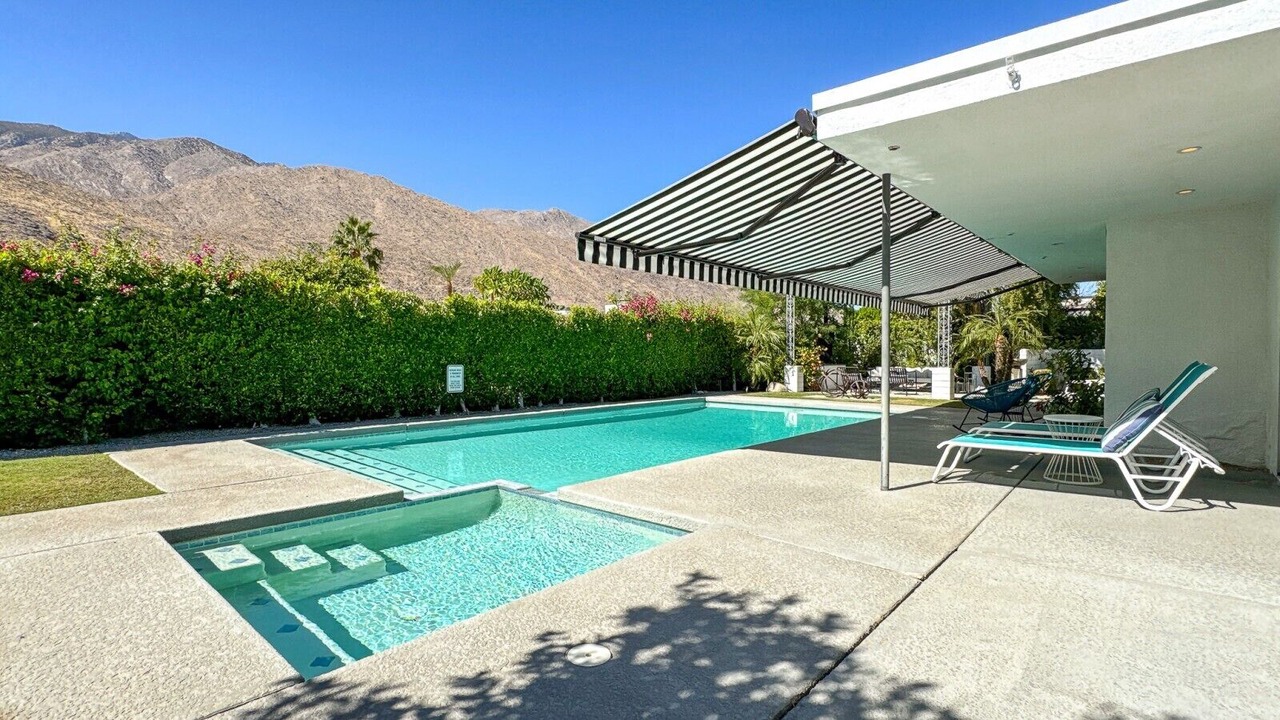 Photo of Outdoor in Canyon Corridor