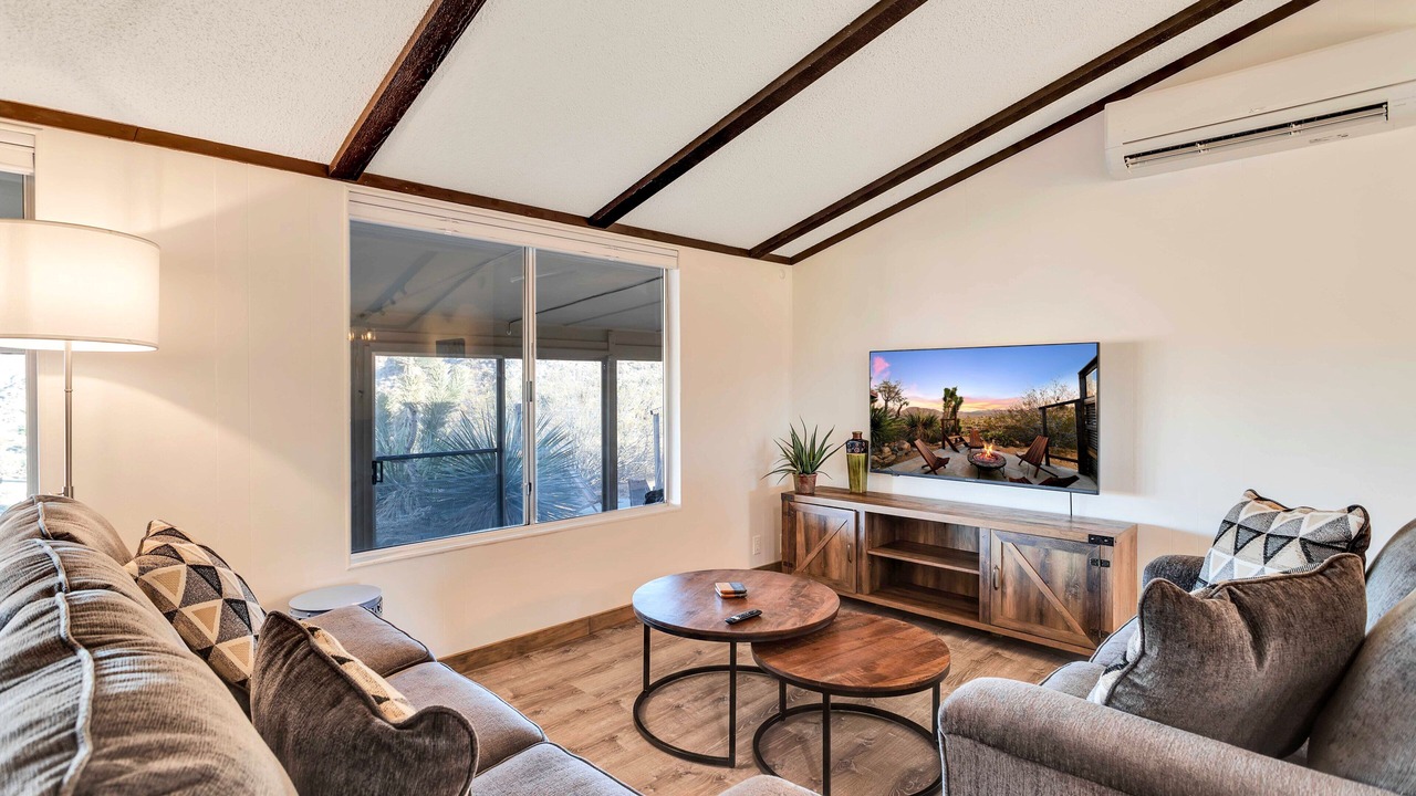 Photo of Livingroom in Joshua Tree Highlands